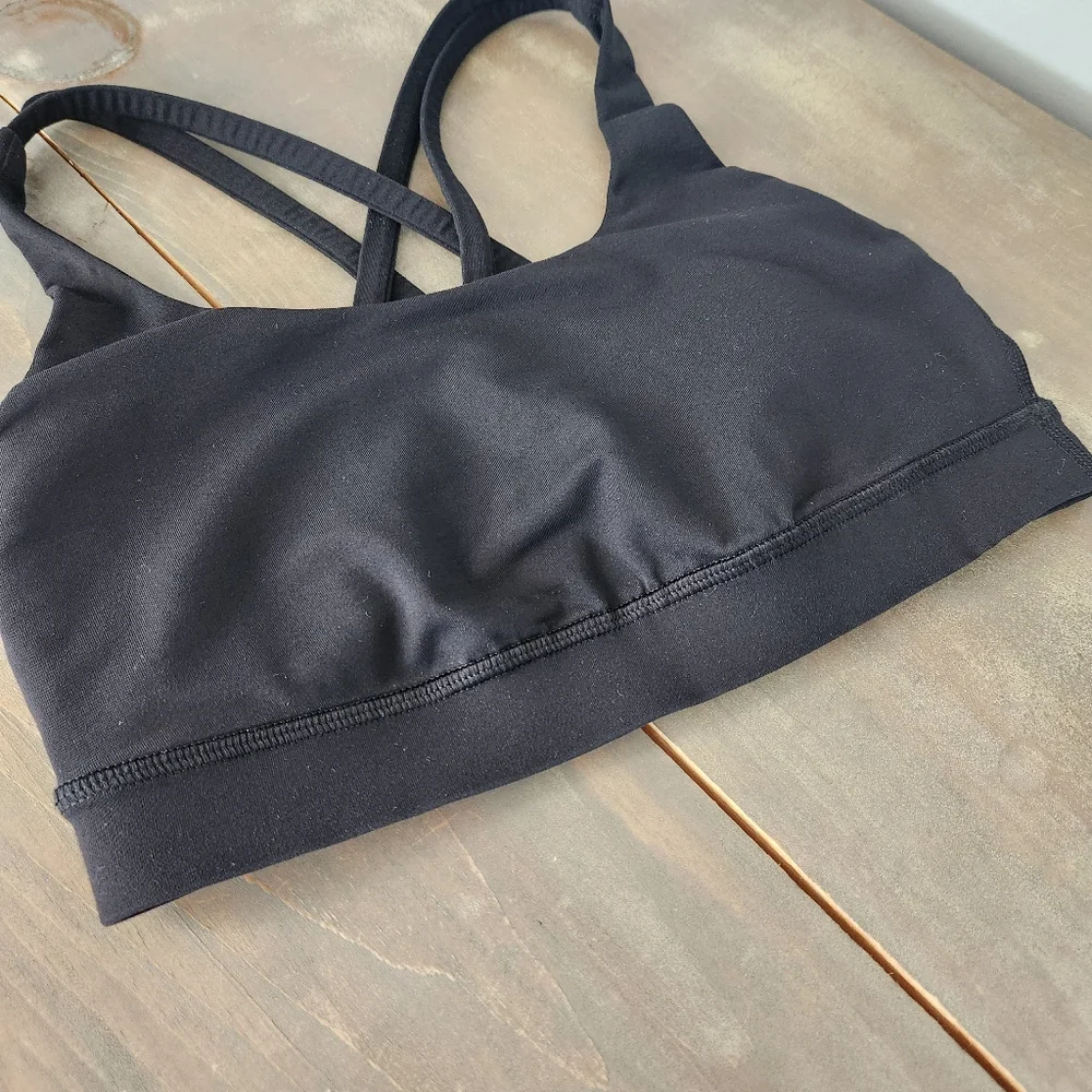 Lululemon Black Energy Sports Bra - Size 4 - Picture 2 of 11